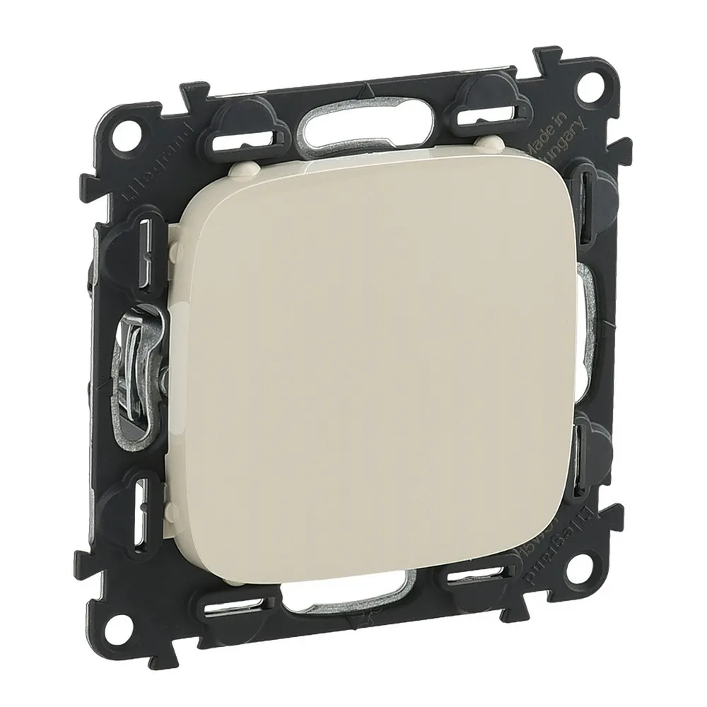 Legrand Valena ALLURE Заглушка Слонова кістка 755186