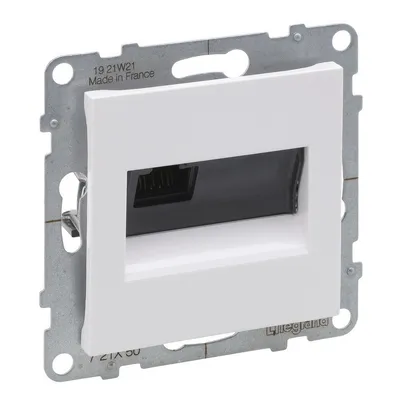 Розетка інформаційна RJ45 CAT5E UTP Legrand Suno білий 721150