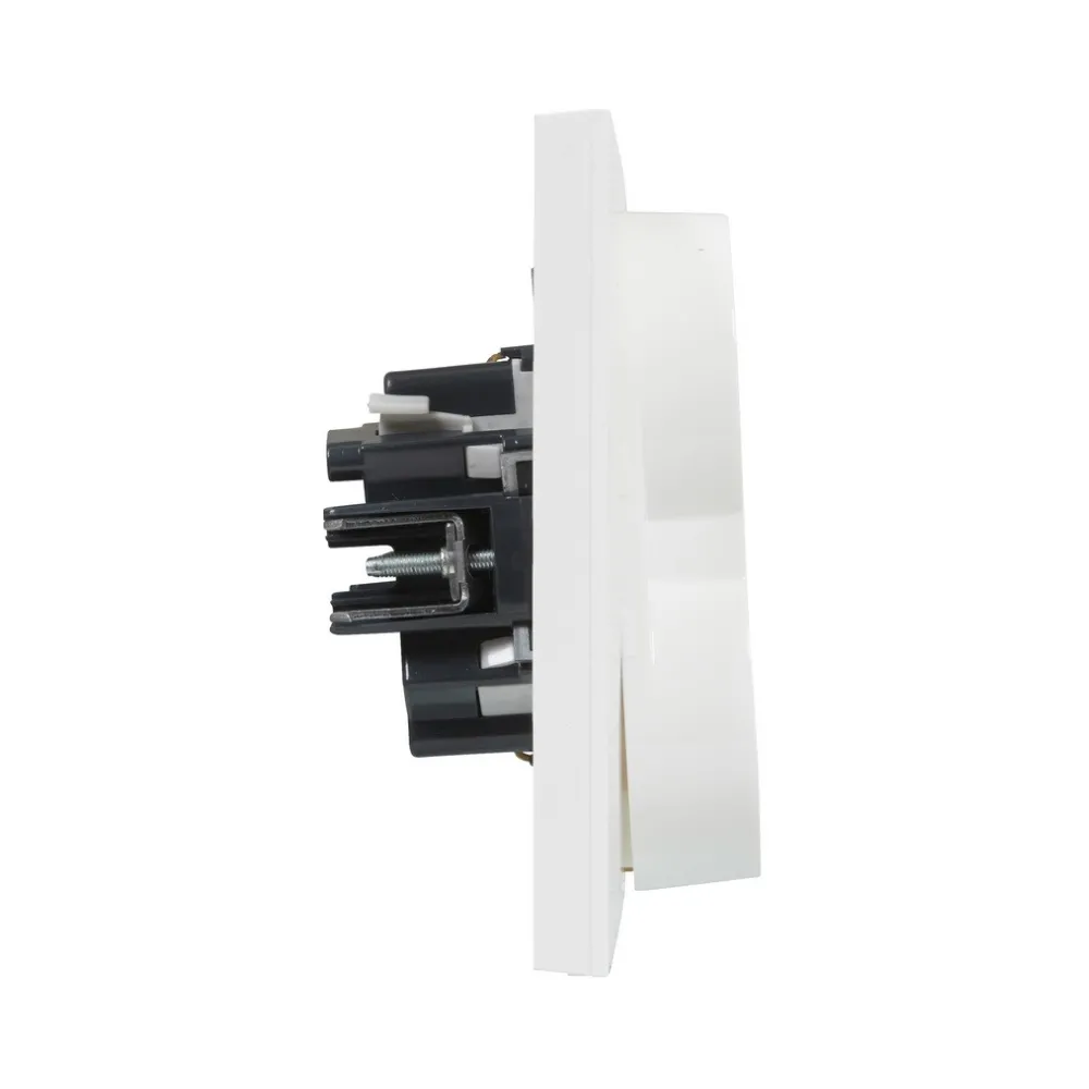 Legrand SUNO Розетка силова 2х2К+З 16А, 250 В авт. клеми, зі шторками , колір Білий 721126