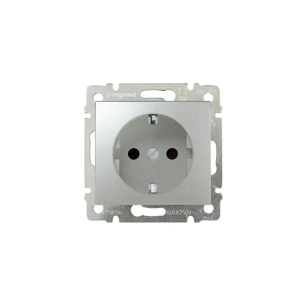 Legrand Valena Classic Розетка 2к+З Алюміній 770120