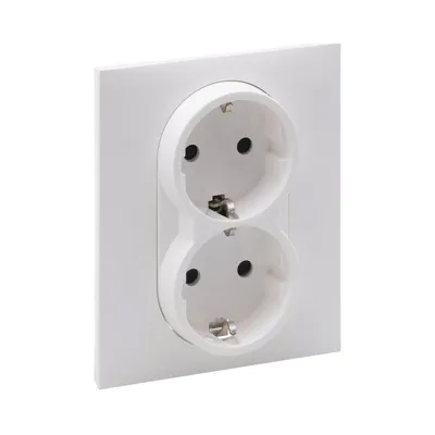 Legrand SUNO Розетка силова 2х2К+З 16А, 250 В авт. клеми, зі шторками , колір Білий 721126