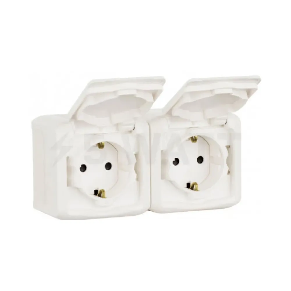 Розетка Legrand Forix подвійна біла 2X2К+З зі шторками IP44 782374