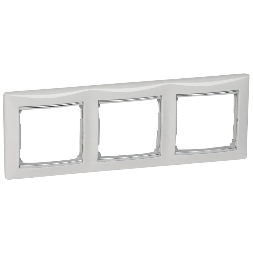 Legrand Valena Classic Рамка 3 пости Білий срібний штрих 770493