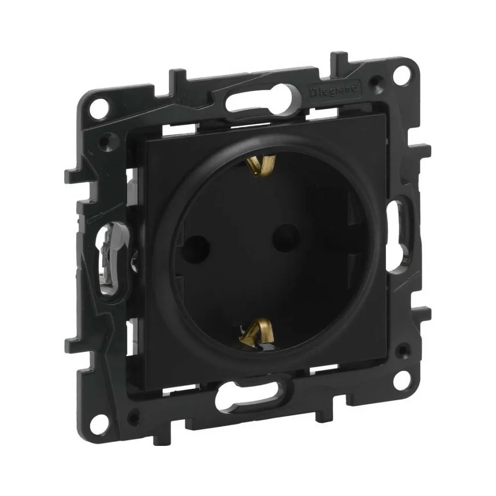 Розетка Legrand Niloe Step с заземлением черный 863521