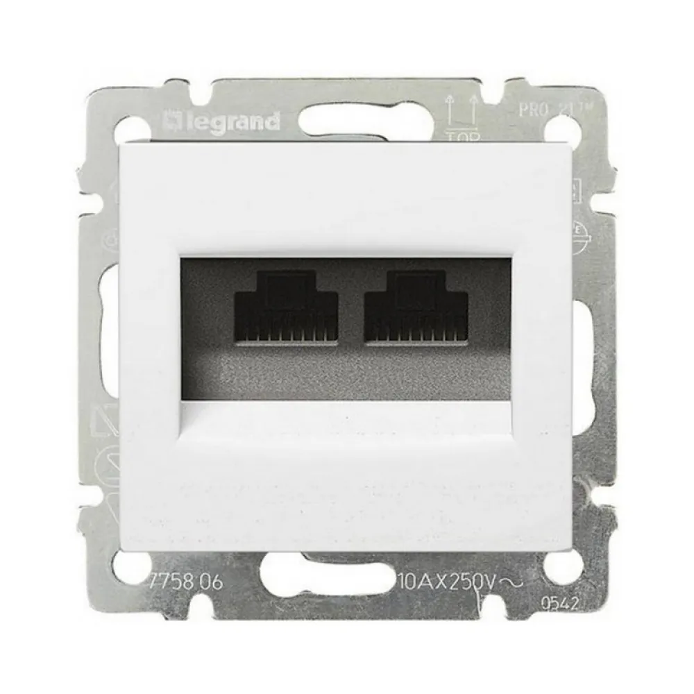 Розетка компьютерная Legrand Valena Classic белая двойная 5 кат.774231