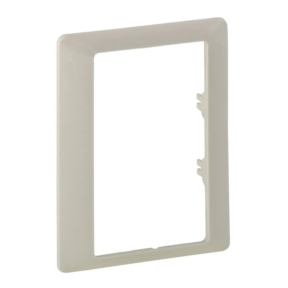 Legrand Valena LIFE Рамка розетки 2х2К+З Слонова кістка 754231
