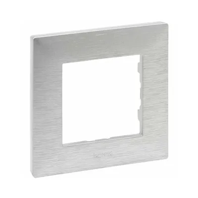 Рамка Legrand Niloe Step 1-постова фактурний алюміній 863891