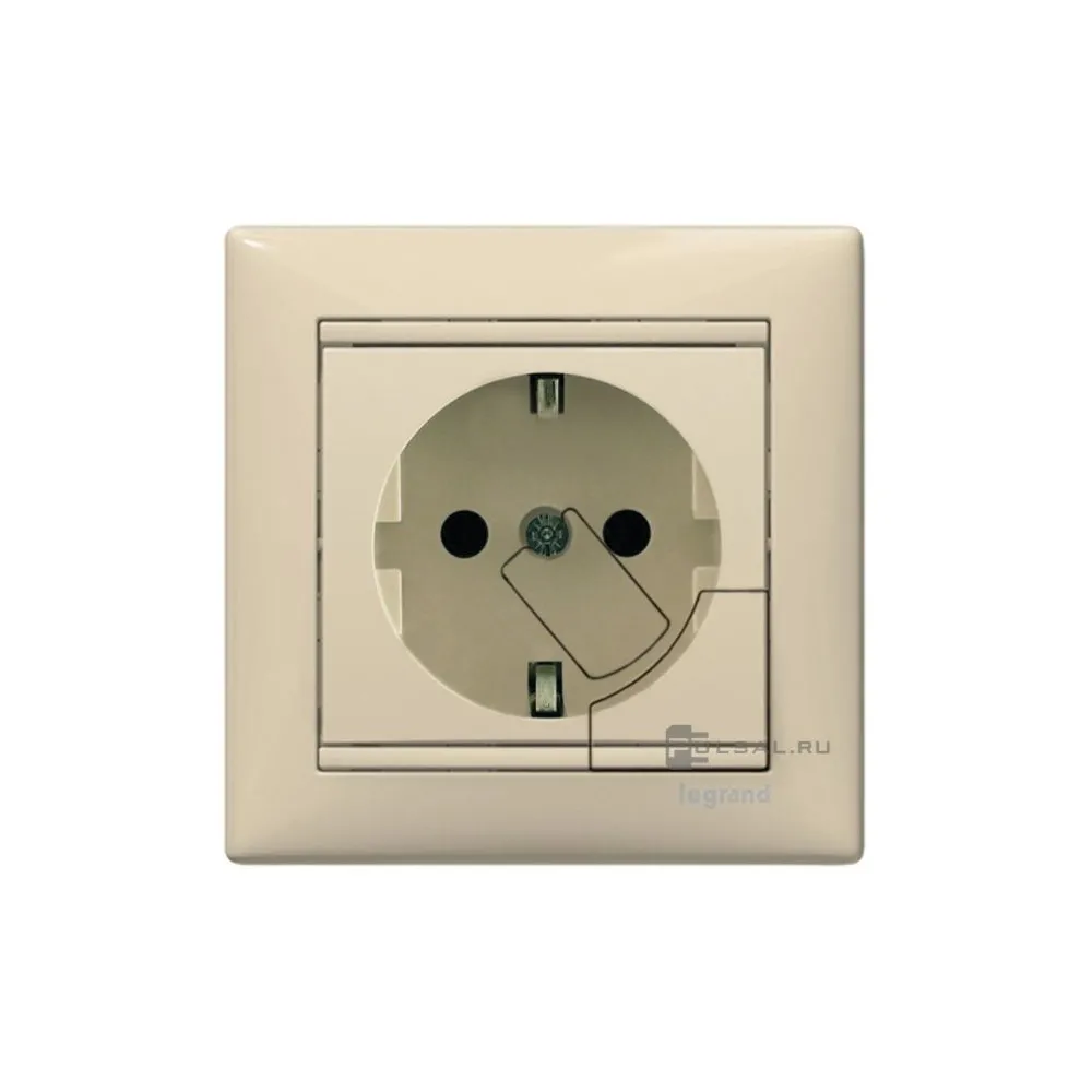 Legrand Valena Classic Pозетка 2К+З з механізмом виштовкування вилки Слонова кістка 774395