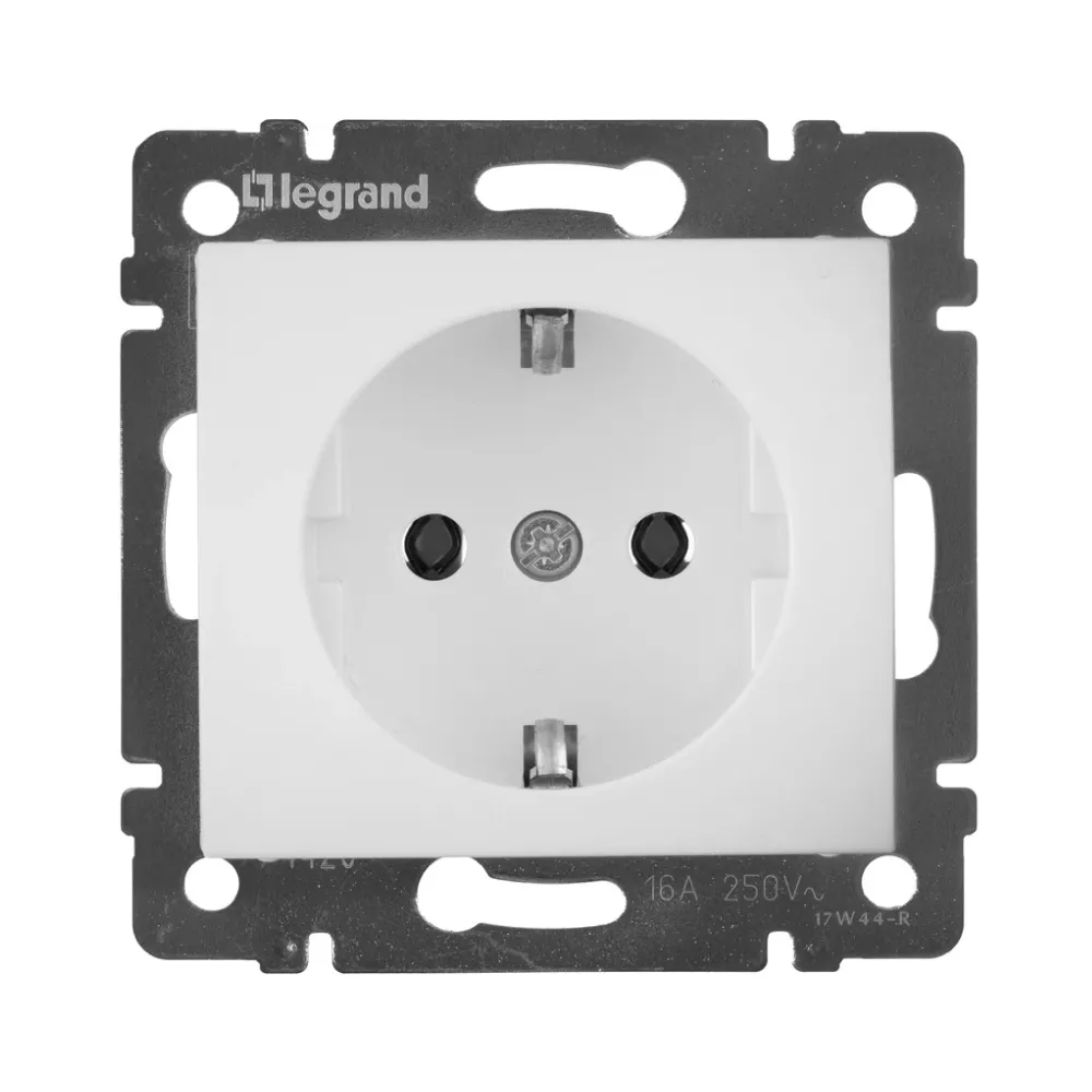 Розетка Legrand Valena Classic 2К+З білий 774420