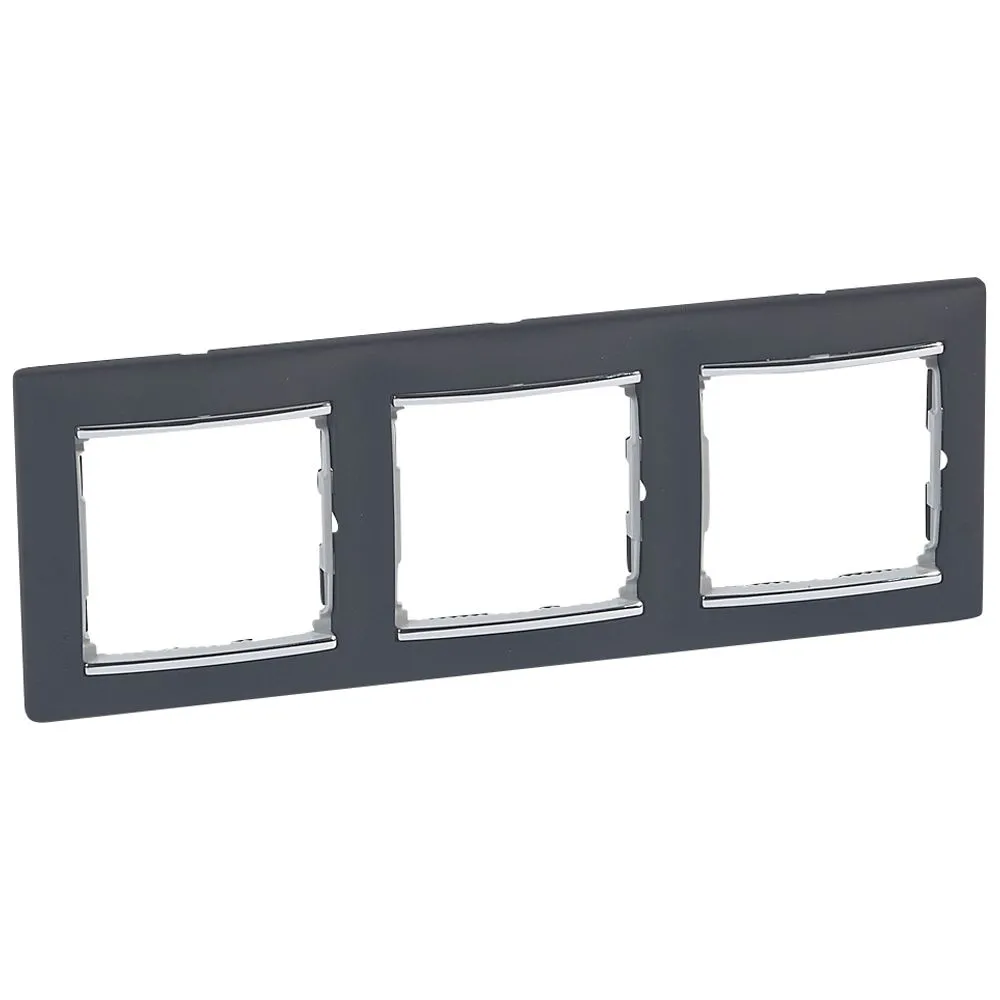 Legrand Valena Classic Рамка 3 пости Нюктюрн срібний штрих 770393